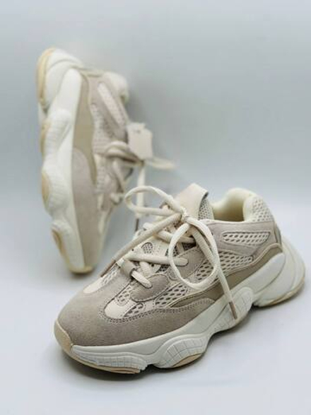 Бежевые детские кроссовки Adidas Yeezy 700