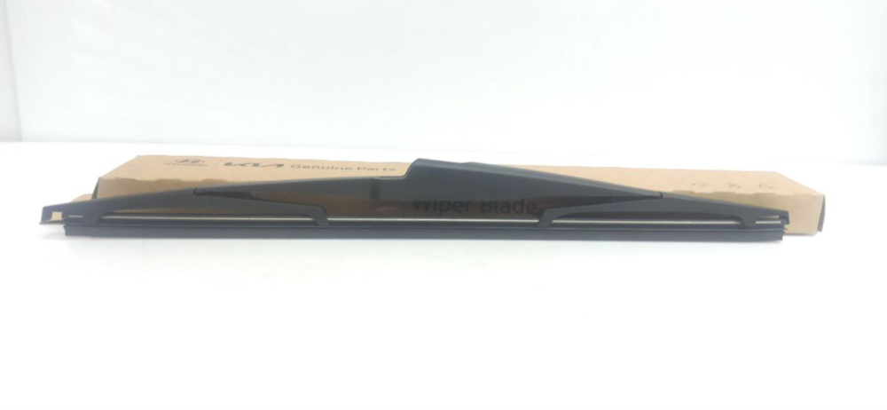 Щетка стеклоочистителя заднего стекла 300 мм HYUNDAI/KIA арт. 988501H000