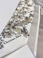 Купон шелк твил Christian Dior с цветами, мотыльками и лого