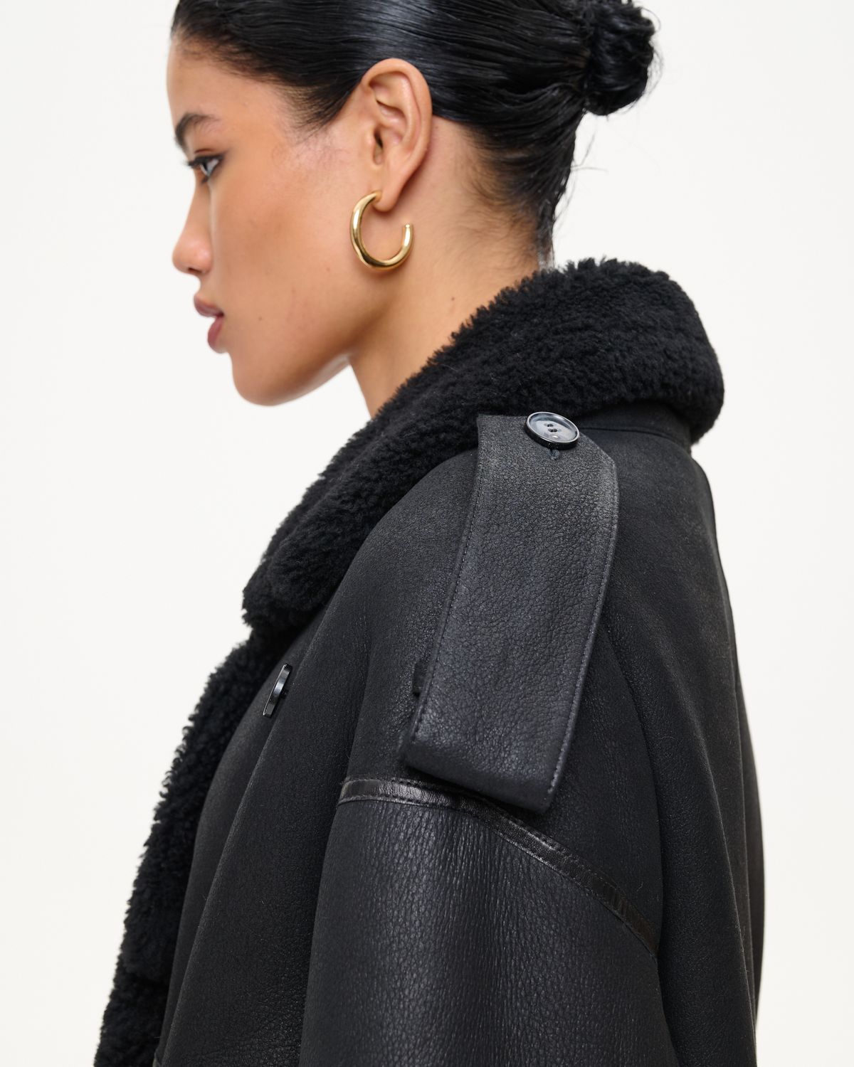 Двубортная дублёнка свободного прямого силуэта