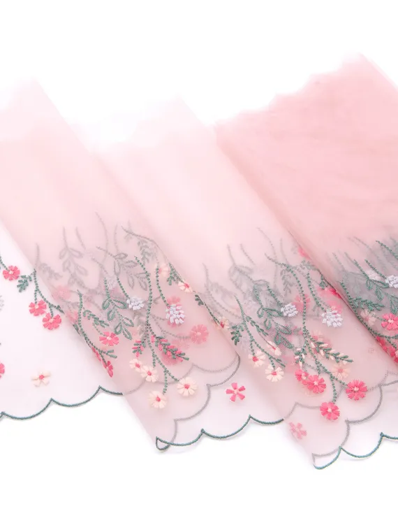 05-124 Вышивка на неэл. сетке 22 см, лотос/коралл/зеленый/телесный (правая)