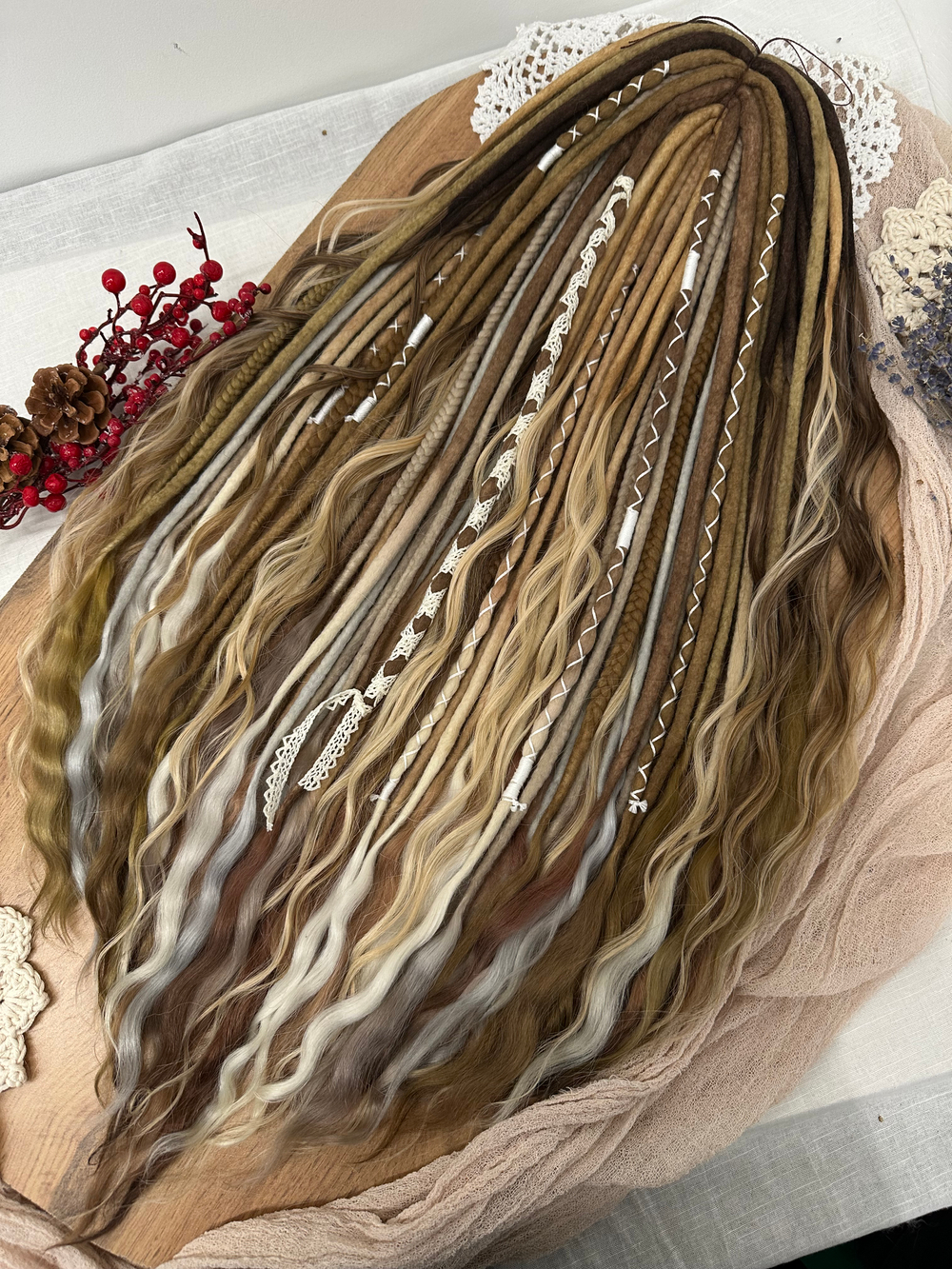 Войлочные дреды с кончиками из козу и кудрями из термоволокна