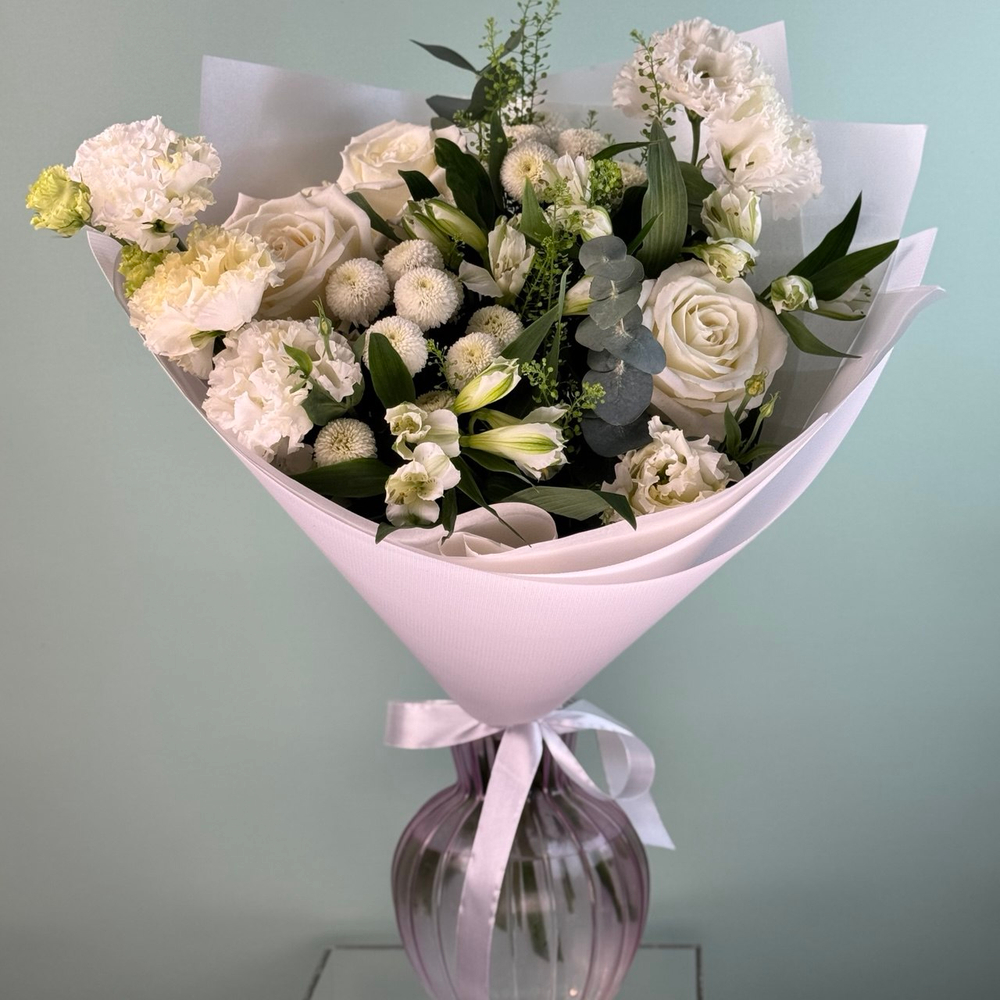 Авторский букет «Жемчужная весна» (размер S)