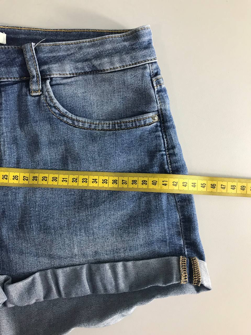 Шорты H&M для модного образа, маркировка 36, визуально 42 размер