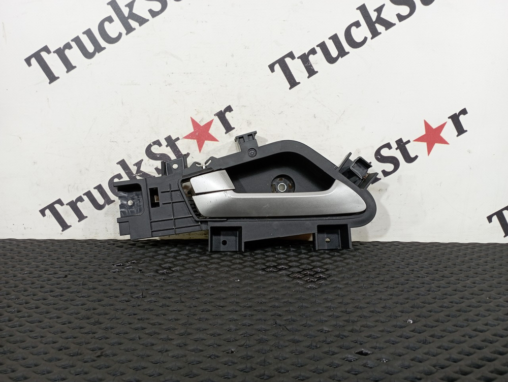 Ручка двери внутренняя 2023г