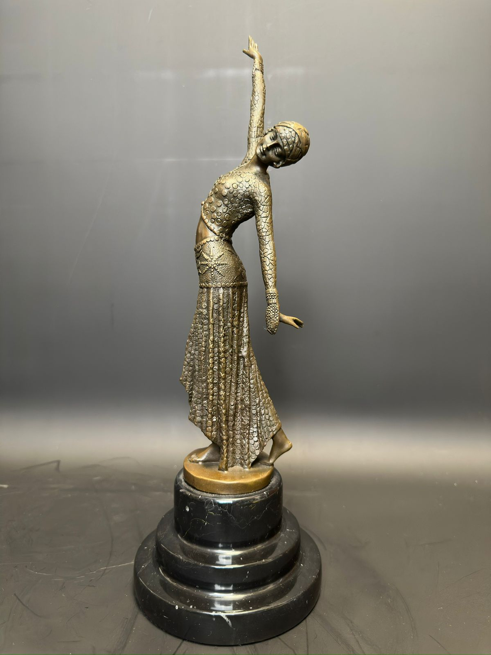 Бронзовая скульптура «Восточная танцовщица»