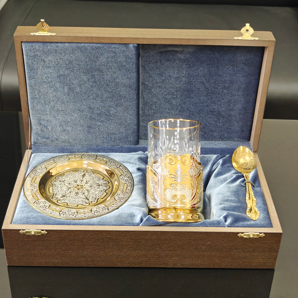 Чайный набор с блюдцем "Узорный" №5 (Златоуст) в футляре