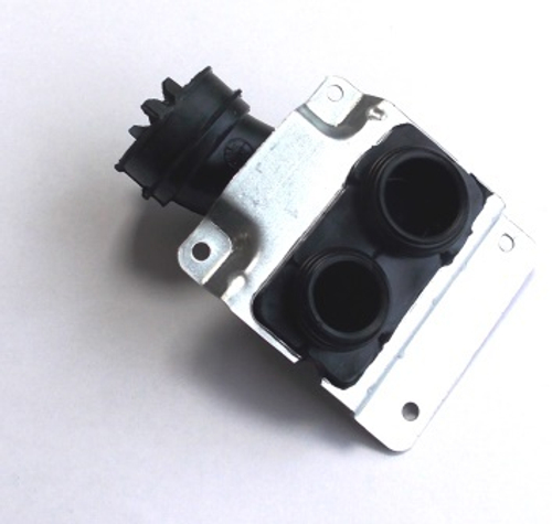 Патрубок  насос-спрей  ПММ ARISTON, INDESIT