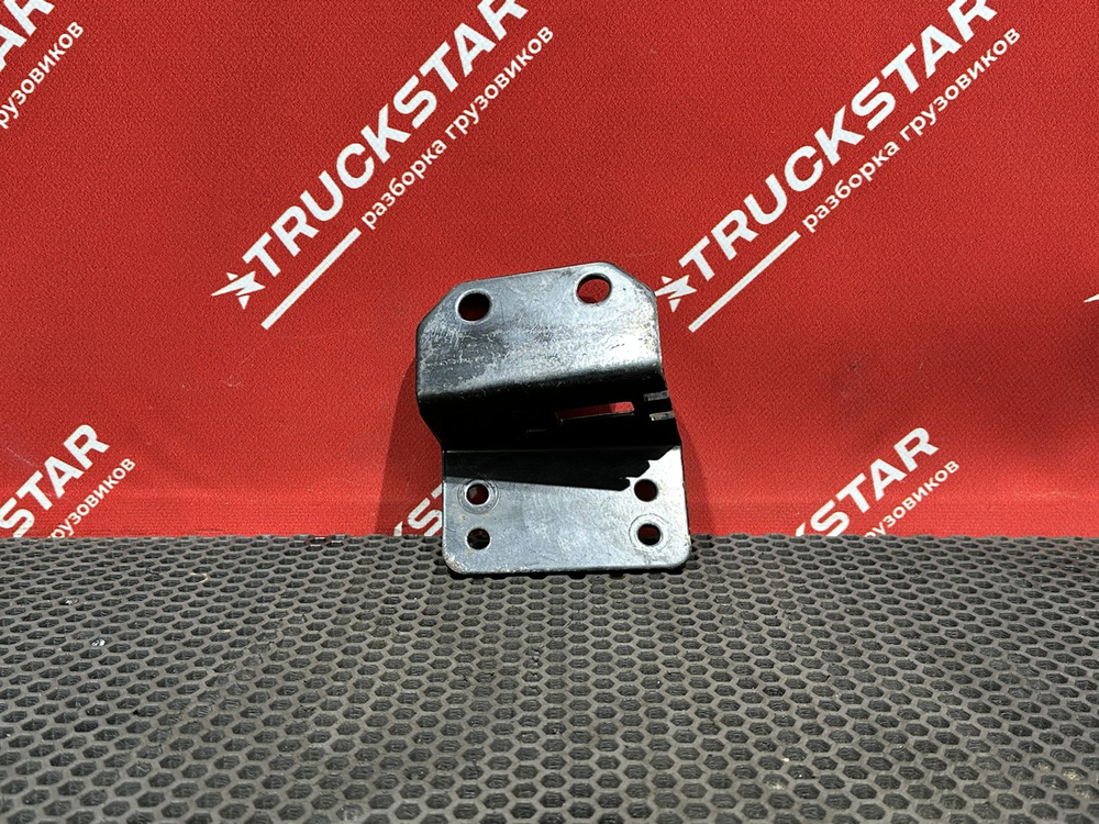 Кронштейн электромагнитного клапана