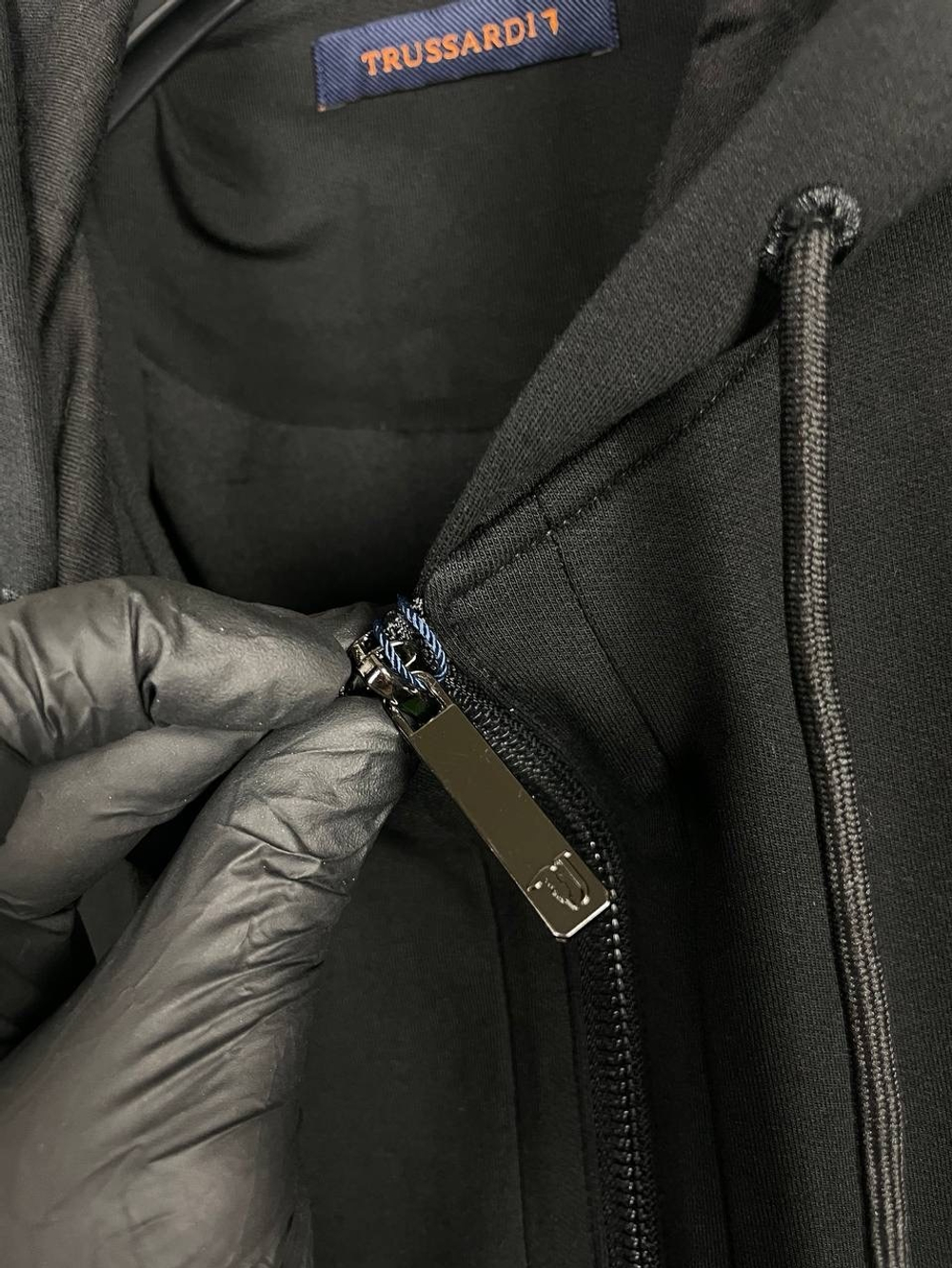 Спортивный костюм Trussardi