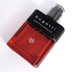 Bugatti Perfomance Red — туалетная вода для мужчин. Дерзкий и волнующий аромат.