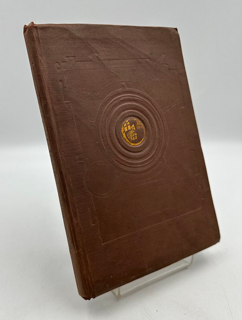 Нильсен В.С. Изобразительное построение фильма. М. Кинофотоиздат, 1936