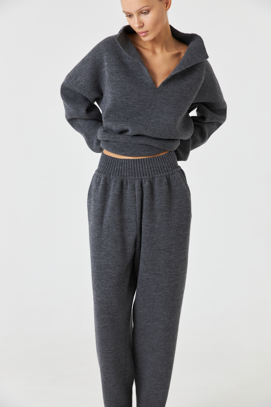 Брюки вязаные