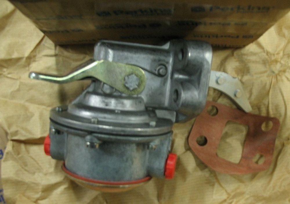 Топливоподкачивающий насос в сборе / LIFT PUMP АРТ: T412942 Топливоподкачивающий насос в сборе / LIFT PUMP АРТ: T412942