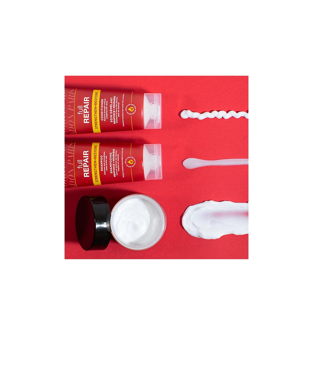 John Frieda Full Repair Strengthen+Restore - укрепляющий шампунь с регенерирующим эффектом /   250  ml  / GTIN 5037156159653