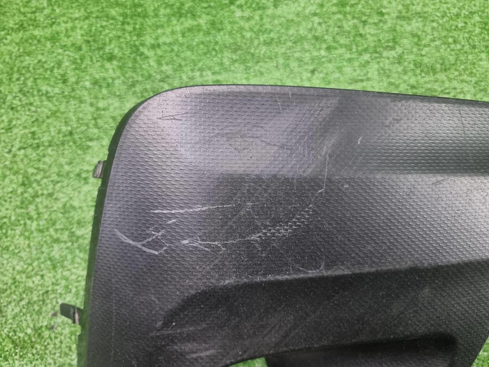 Накладка ПТФ правая Subaru Forester 5 SK (18-21)