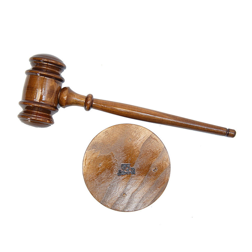 Деревянный аукционный молоток (молоток судьи) из древесины кедра. wg1