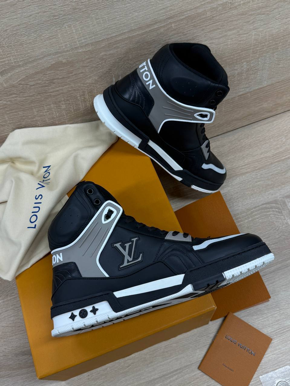 Кеды Louis Vuitton