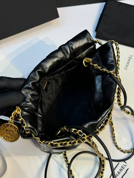 Сумка Chanel 22 mini черный
