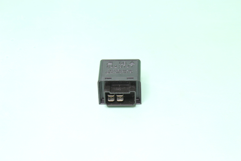 Реле поворота ГАЗ-3110,3302 12В /231.3747/