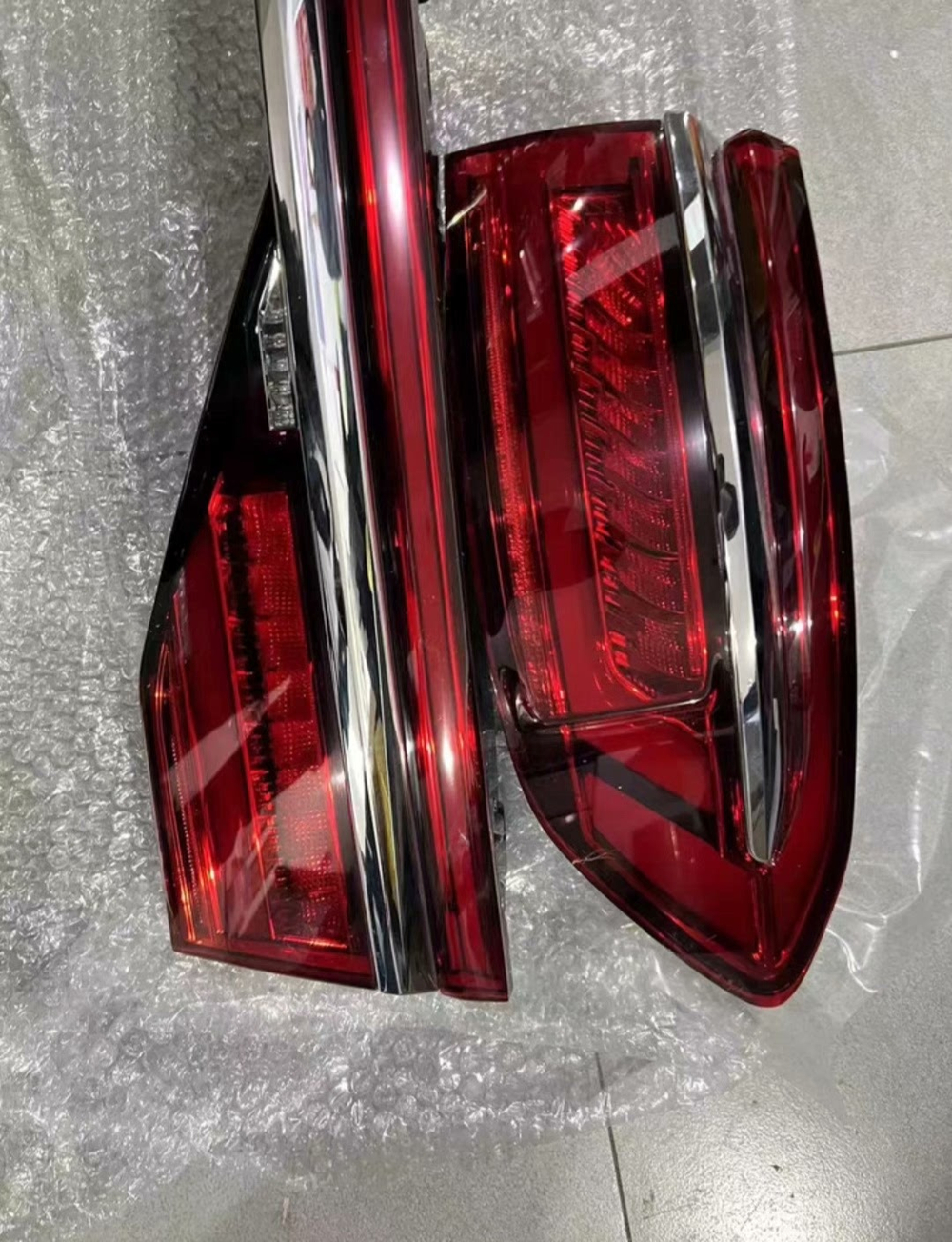 Комплект OLED задних фонарей (流水尾灯) Audi A8 D5 оригинал