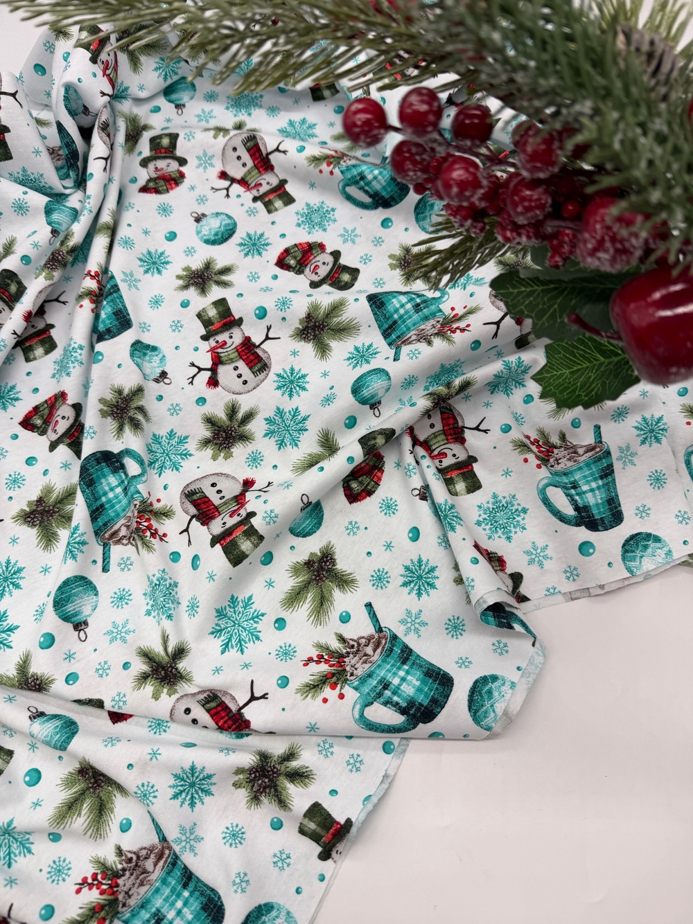 Кулир хб Снеговики