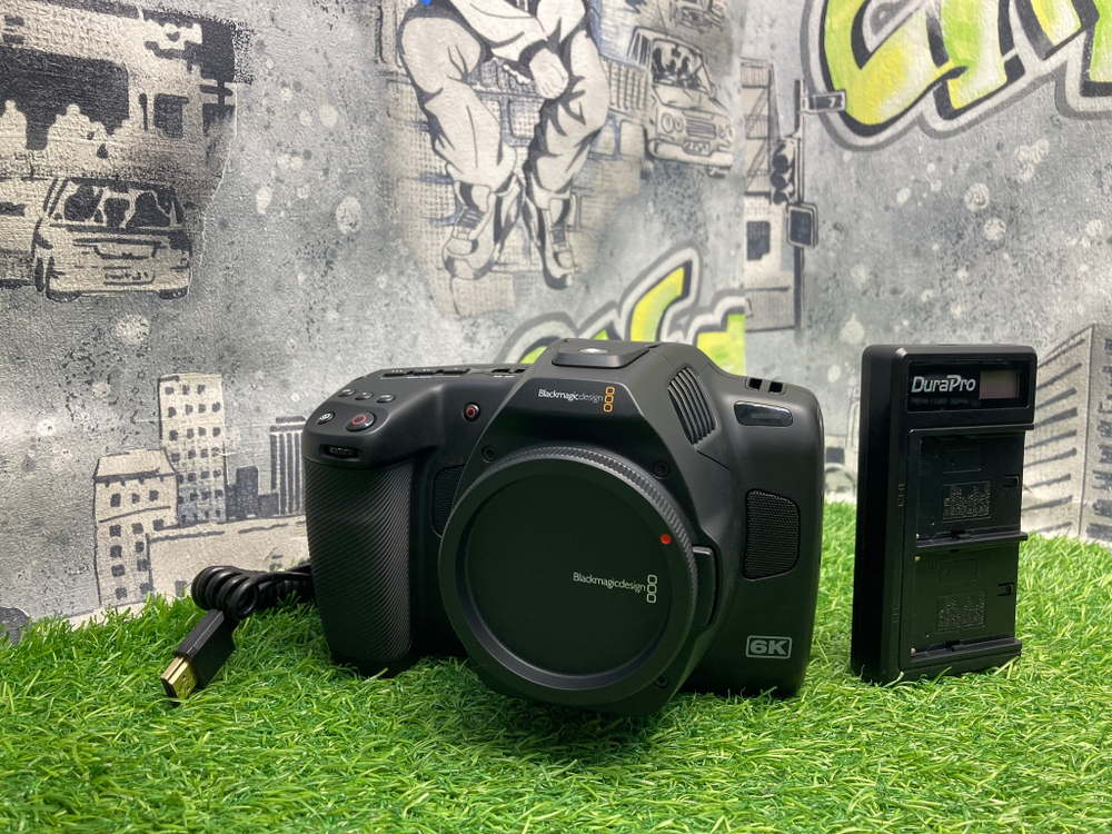 BlackMagic Design Pocket Cinema Camera 6K Pro