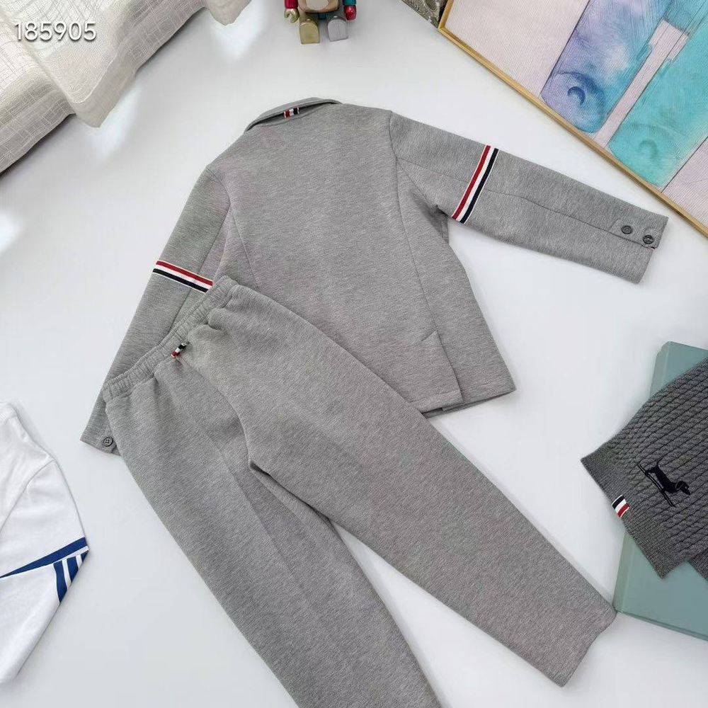Костюм Thom Browne