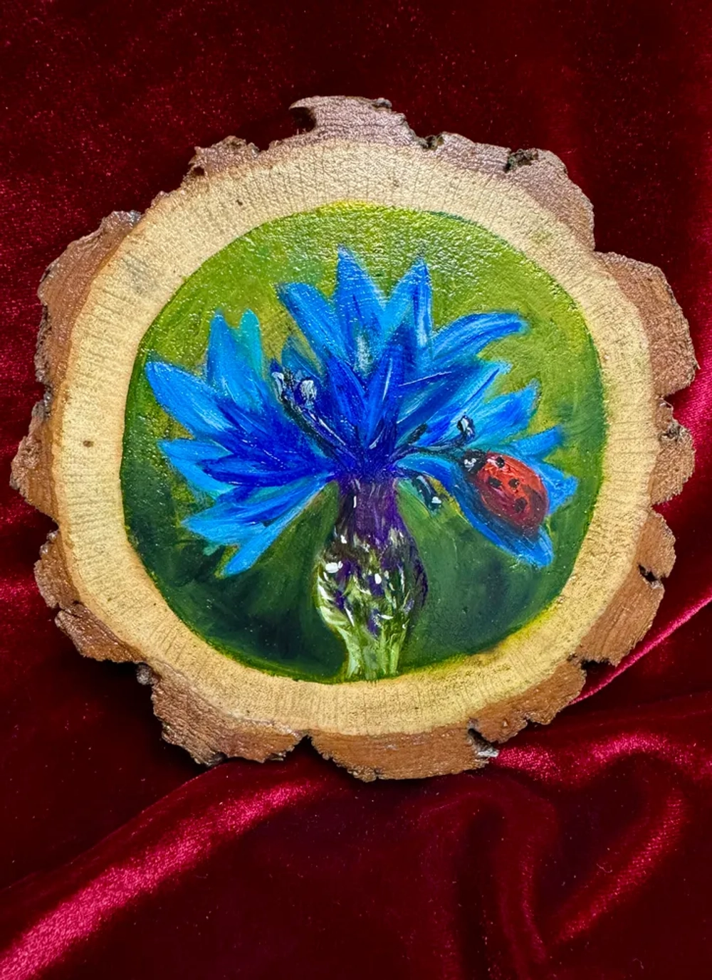 Василек - картина маслом на срезе дуба с корой | Художница Ольга Ефимова