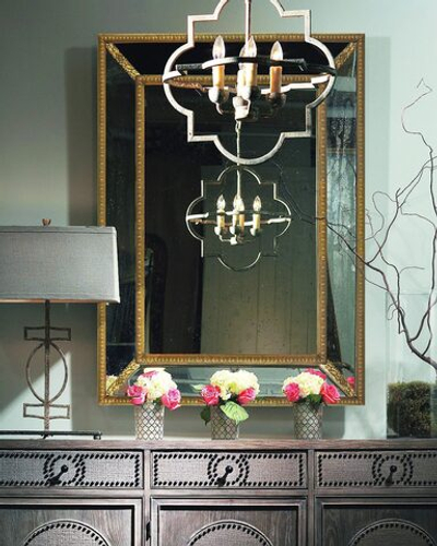 Зеркало в золотой раме “Джонатан”