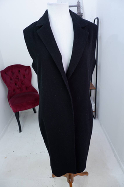 Жилетка Incity классическая, визуально на 46 размер