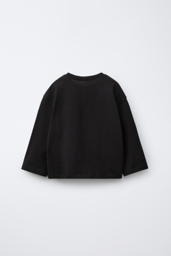 ZARA БАЗОВАЯ ФУТБОЛКА С ВЫШИТЫМ СЕРДЦЕМ, ЧЕРНЫЙ