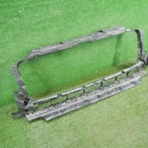 Кронштейн решетки радиатора Mercedes G W463 (2018-н.в.)
