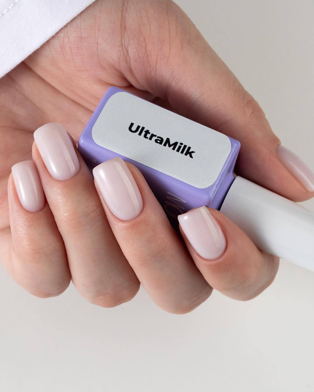 База камуфлирующая MOODNAIL Base Milk UltaMilk, 10г