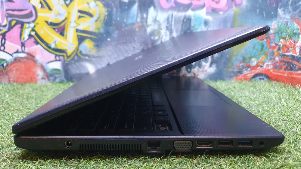 Ноутбук ASUS Pentium/4Gb