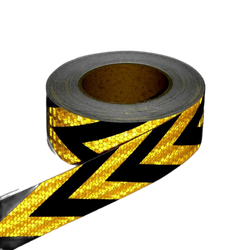 Светоотражающая лента жёлто-чёрная (стрелка) 50 мм х 25 м