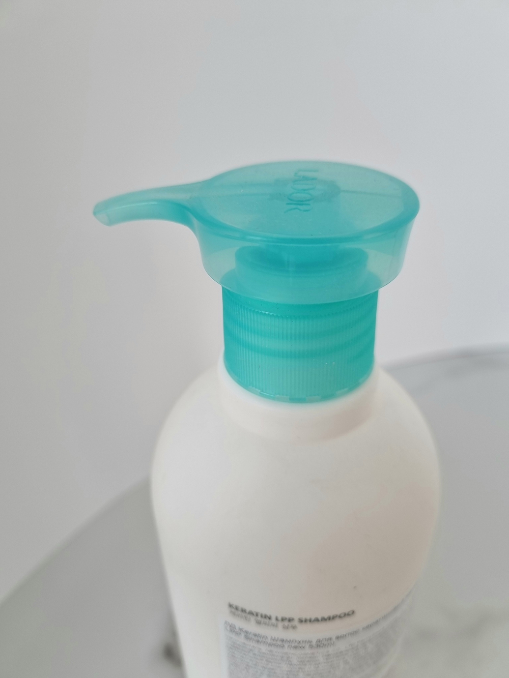Шампунь безсульфатный протеиновый с кератином Lador Keratin LPP Shampoo