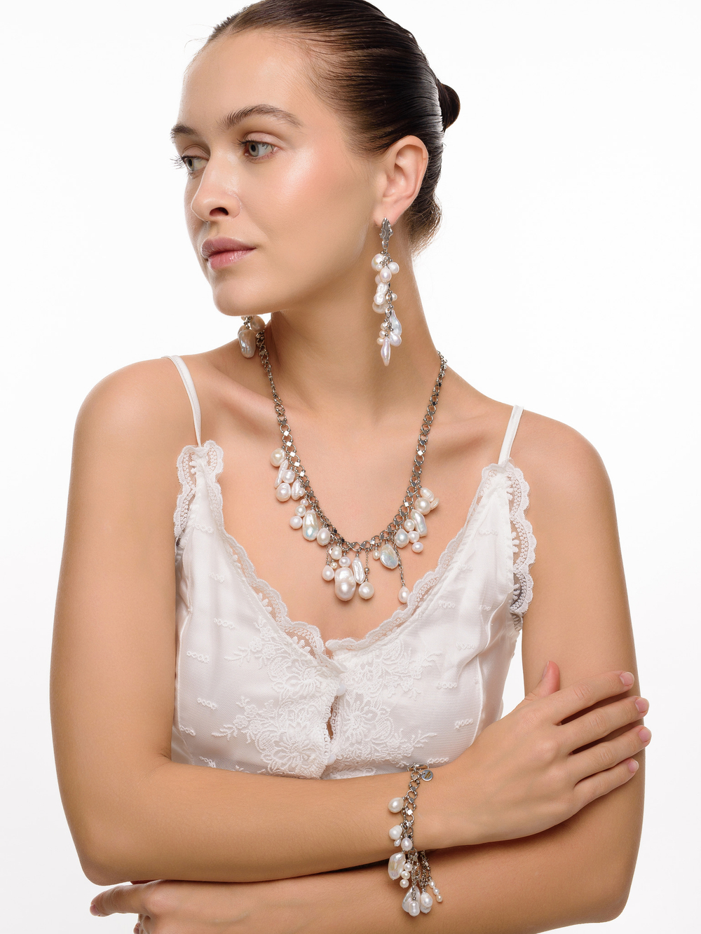 Браслет "Pearl cluster cuff" Silver