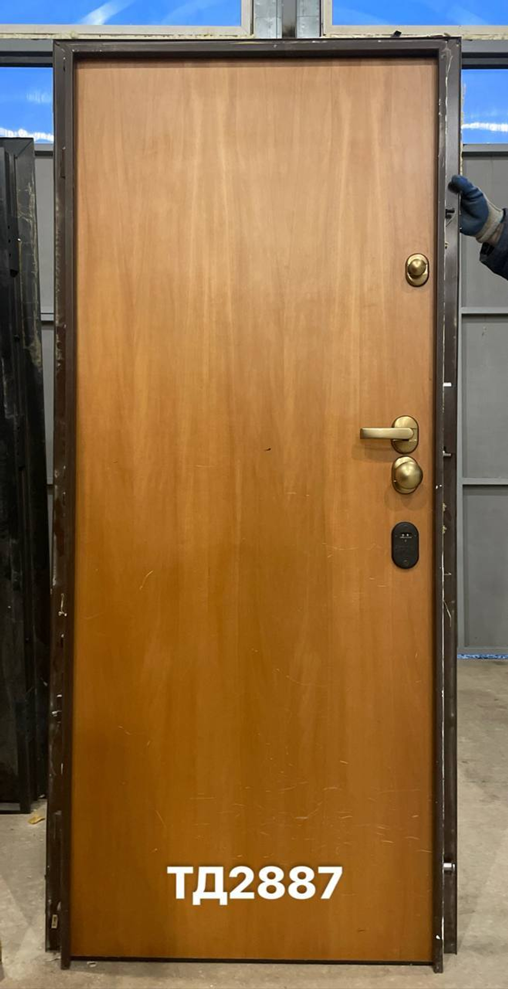 Дверь металлическая Б/У 2020(в) х 840(ш) Входная