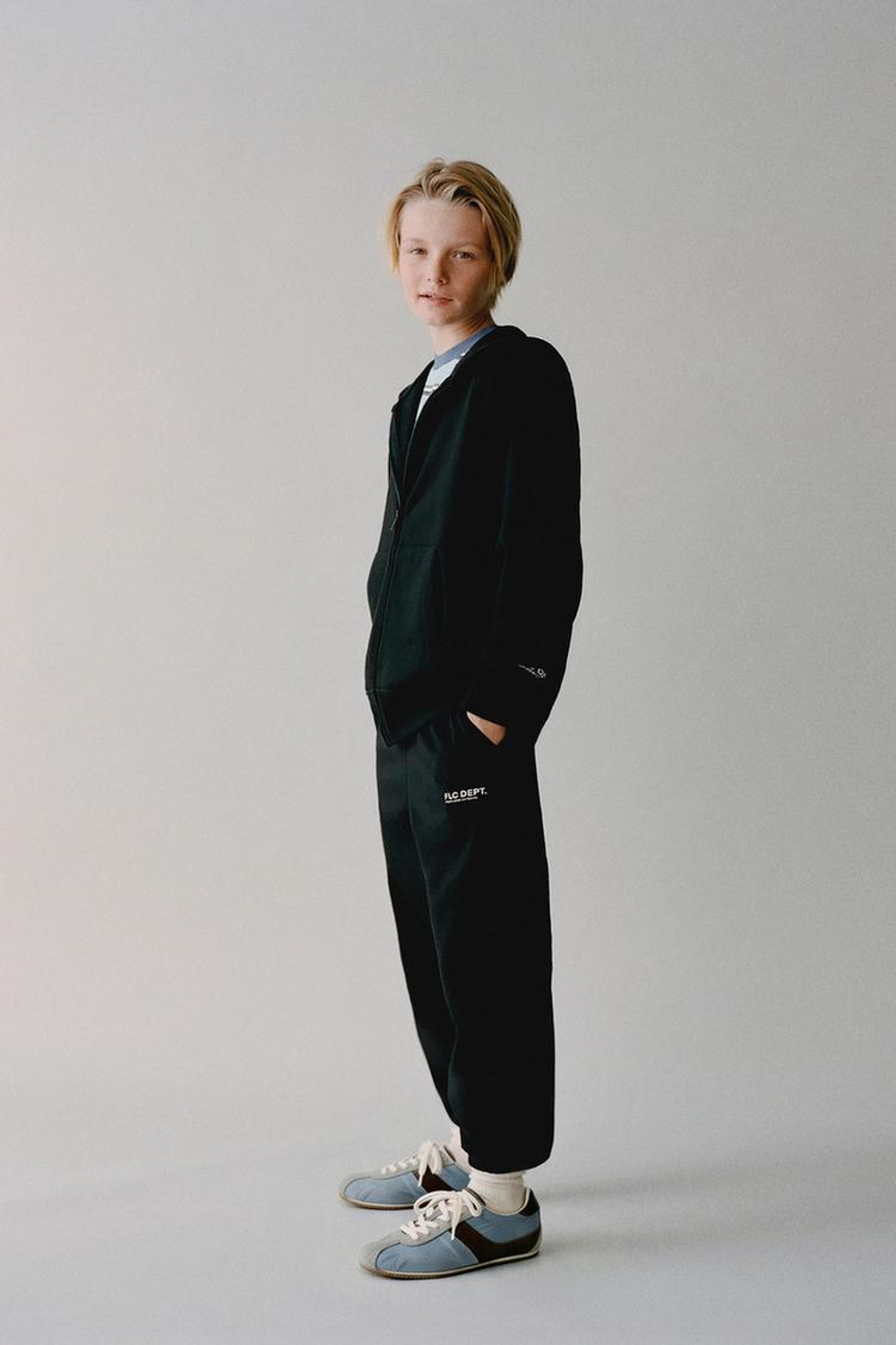 ZARA ТОЛСТОВКА НА МОЛНИИ, ЧЕРНЫЙ