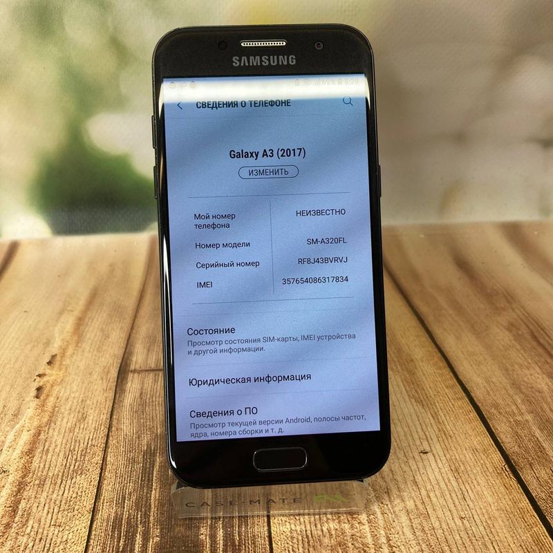 Смартфон Samsung A3 2017 16GB (Витринный)