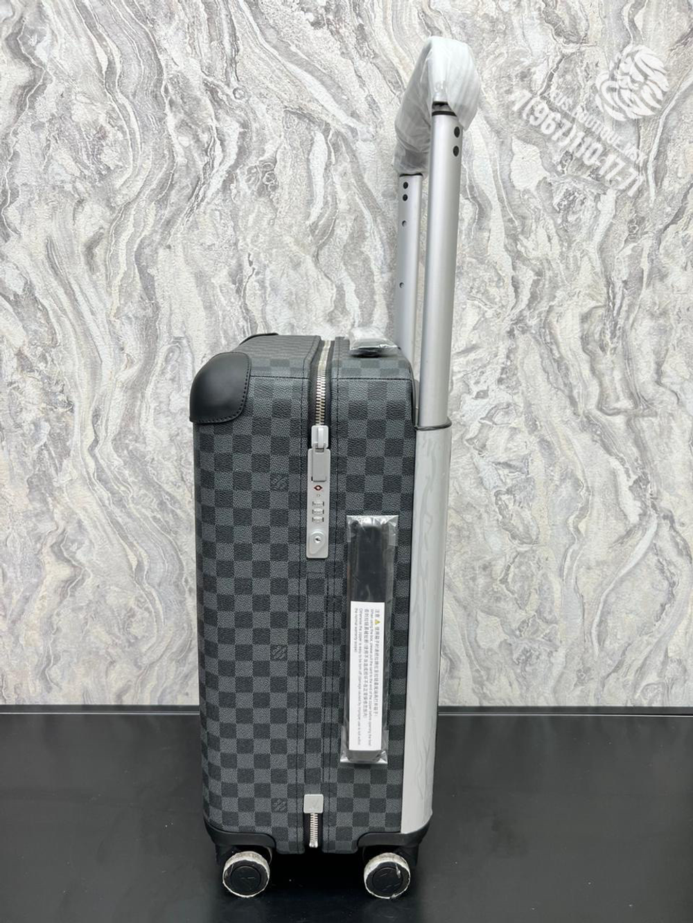 Дорожный чемодан Louis Vuitton Horizon