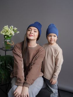 Шапка вязаная хлопковая ТВИНС(Джинс, красный)