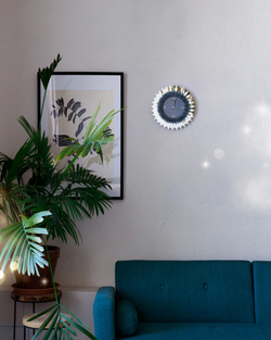 "Чудо света" Кварцевые настенные часы Mirror rays из дизайнерской коллекции Prestige