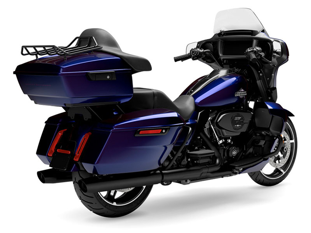 STREET GLIDE™ Ultra 117 в цвете Mystic Shift (Black Finish) пробег 335 км с НДС