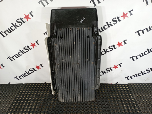 Крыло переднее правое задняя часть