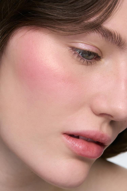 ZARA ХАЙЛАЙТЕР, ЗОЛОТОЙ ОПАЛ