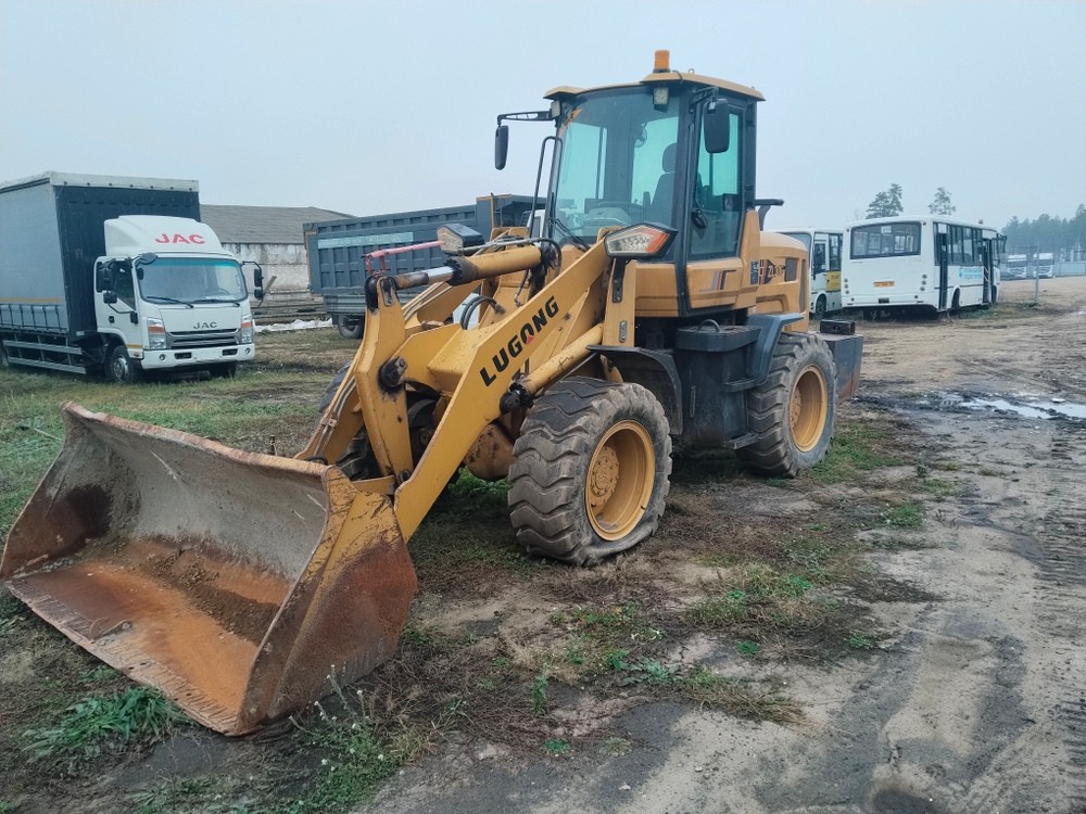 LUGONG TITAN ZL30 Фронтальный погрузчик ZL30G (4,5 л. 99,3 лс)