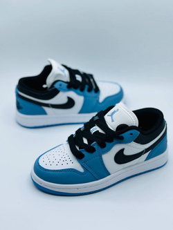 Детские кроссовки Nike Air Jordan Low