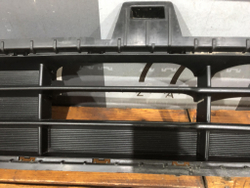 Решетка переднего бампера Kia Seltos 19-нв Б/У Оригинал 86531Q5000